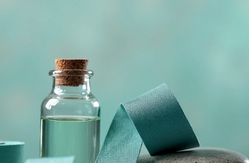 The Vial in the Cart: What Men Over 40 Should Know Before They Click Buy